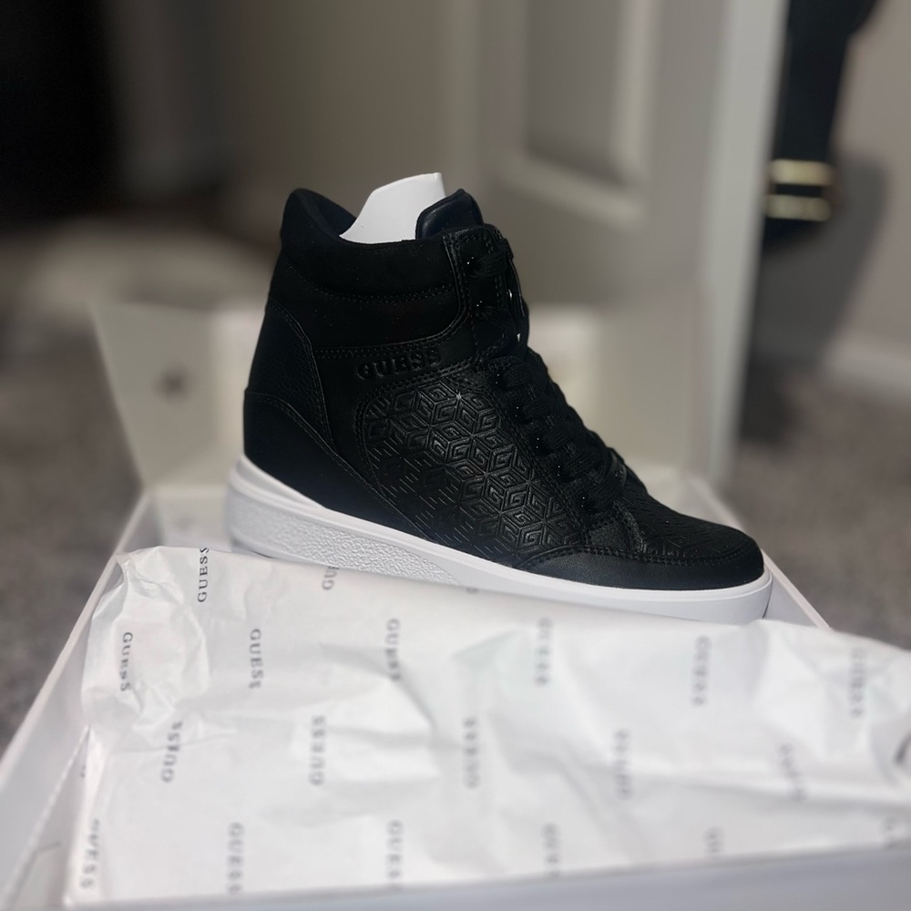 GUESS Blairin4 Black High-Top Sneakers – Size 8M – Brand New in Box